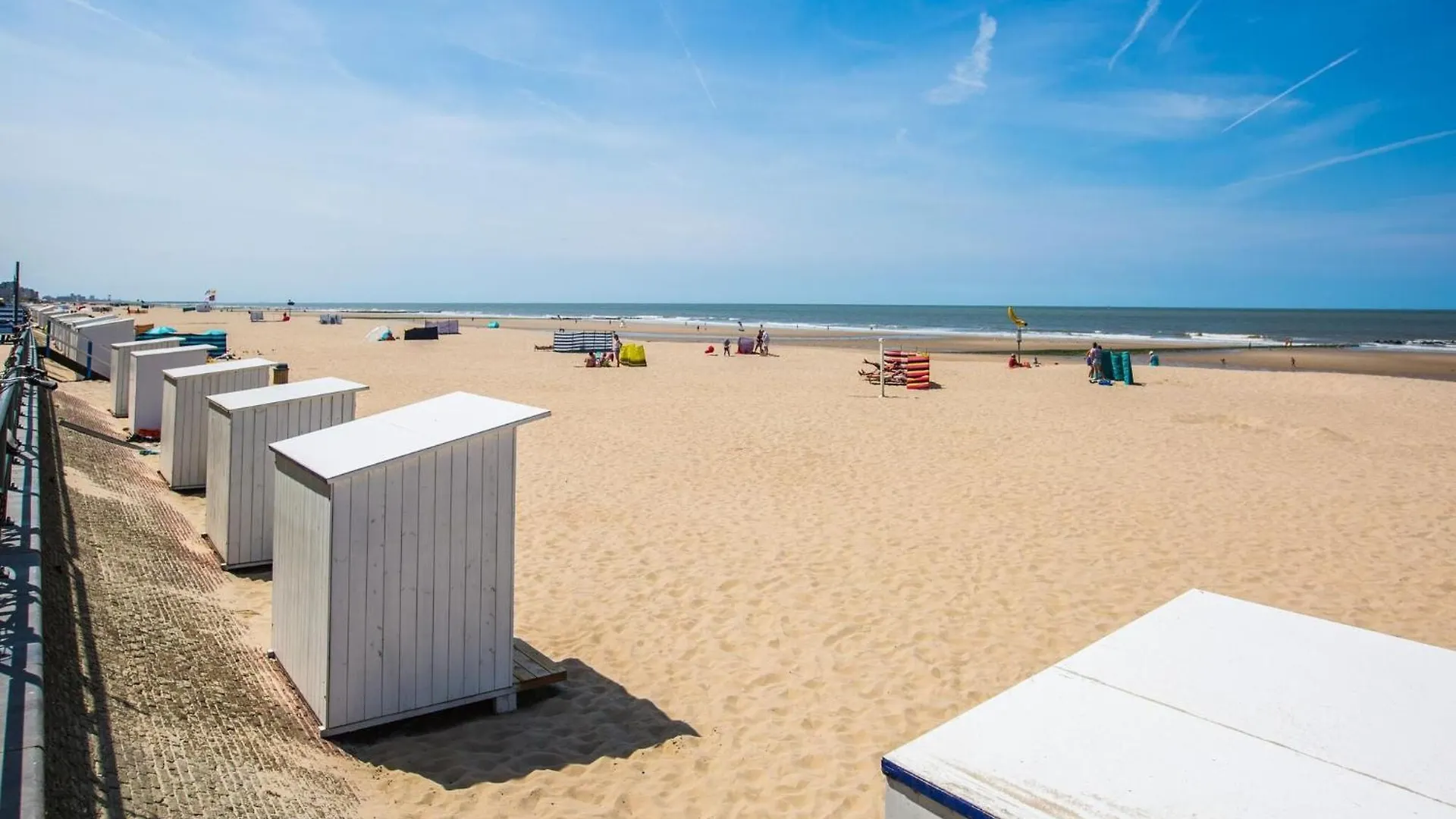 Nice Apartment With Shared Pool Middelkerke