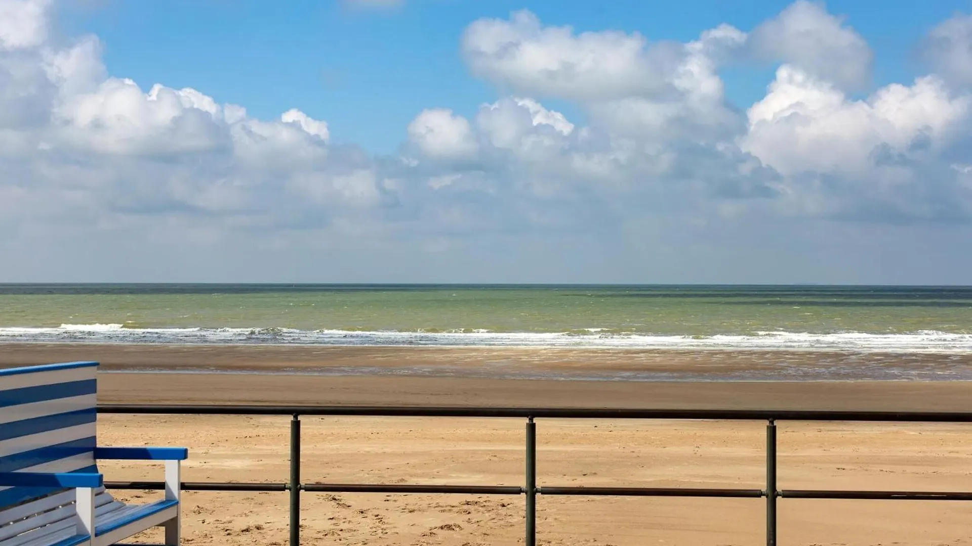 Nice Apartment With Shared Pool Middelkerke 0*,